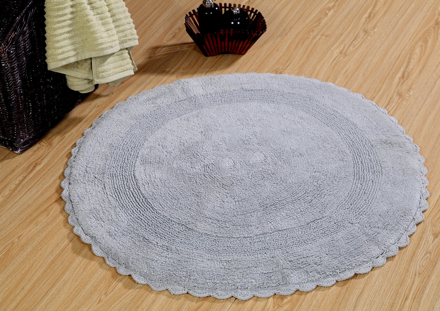 36 Inch Round Cotton Bath Rug with Crochet Lace Border