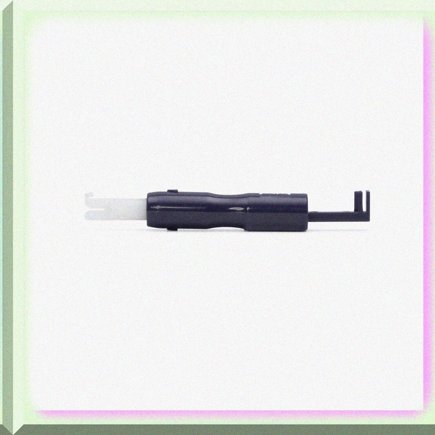 611 126 Threader for Sewing Machine Magnet Purple