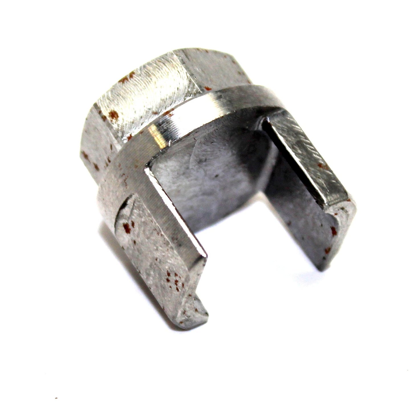 Effortless Clutch Removal Tool for Quick Engine Maintenance