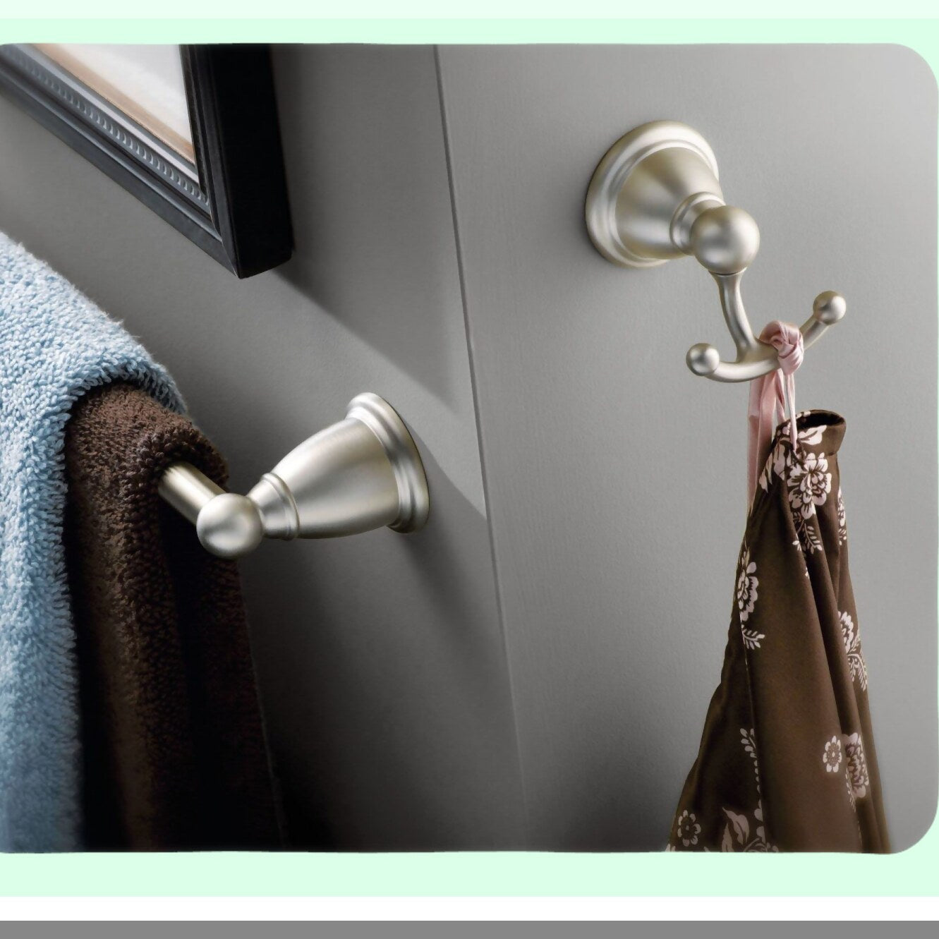 24-Inch Chrome Bathroom Towel Bar