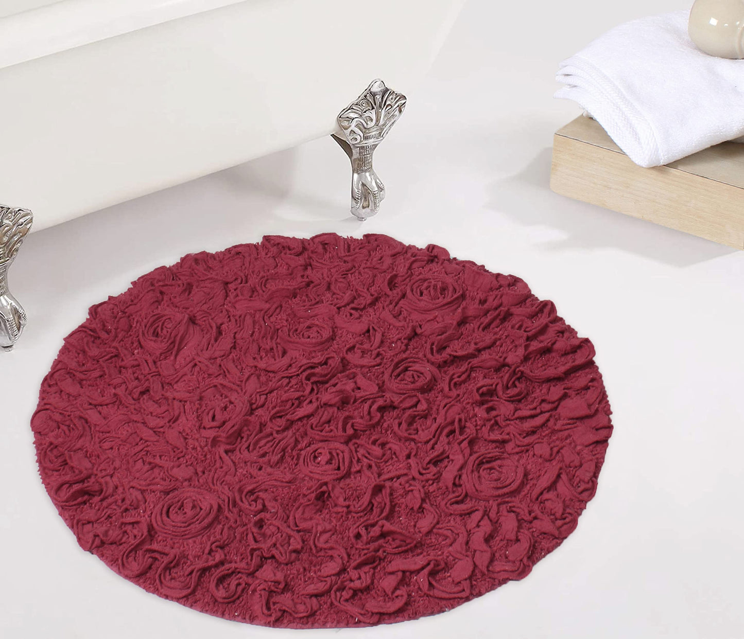 30" Round Cotton Bath Rug Red