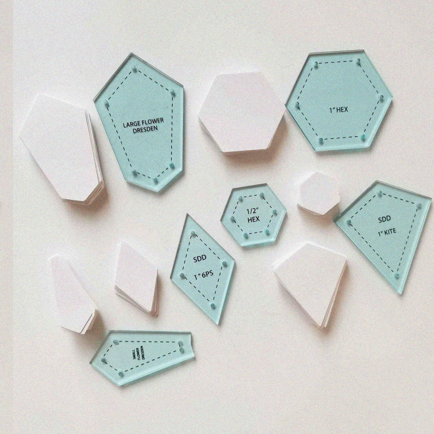 300PCS Paper Piecing Shapes and Acrylic Quilt Templates